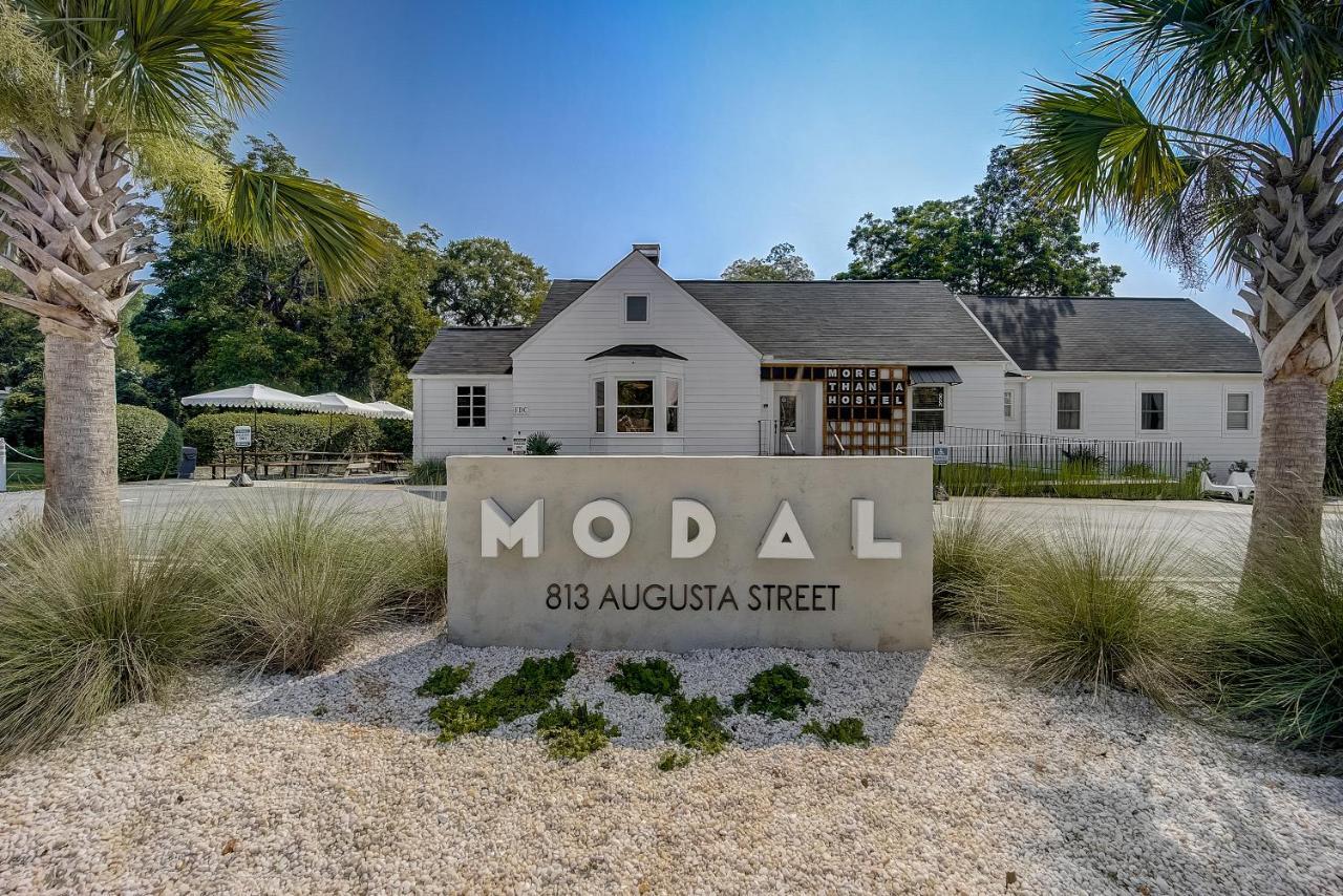 Modal Hostel Greenville Exterior photo